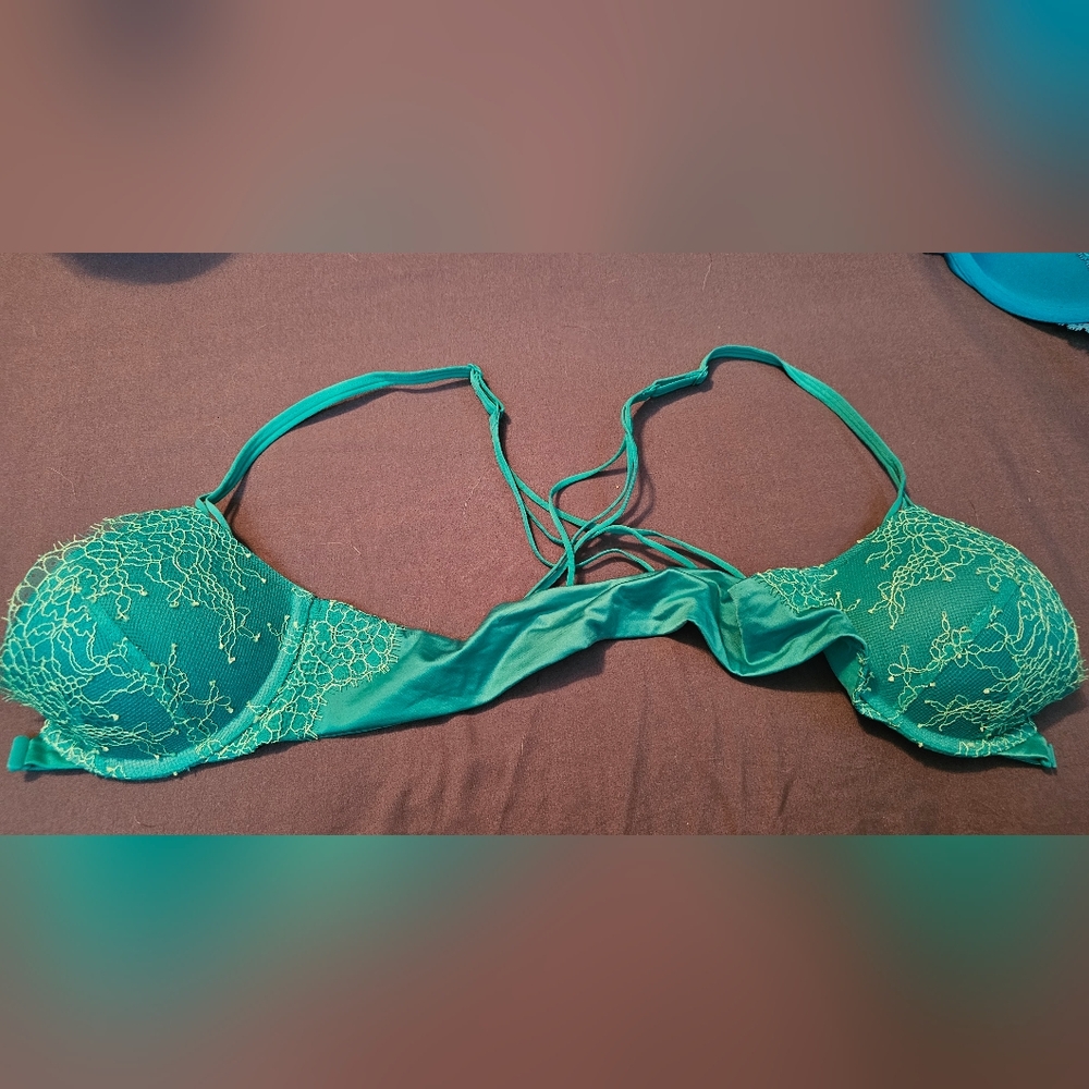 Victoria's Secret Teal Lace Bra